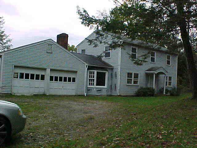 Building photograph for 10 UPLAND MEADOW ROAD
